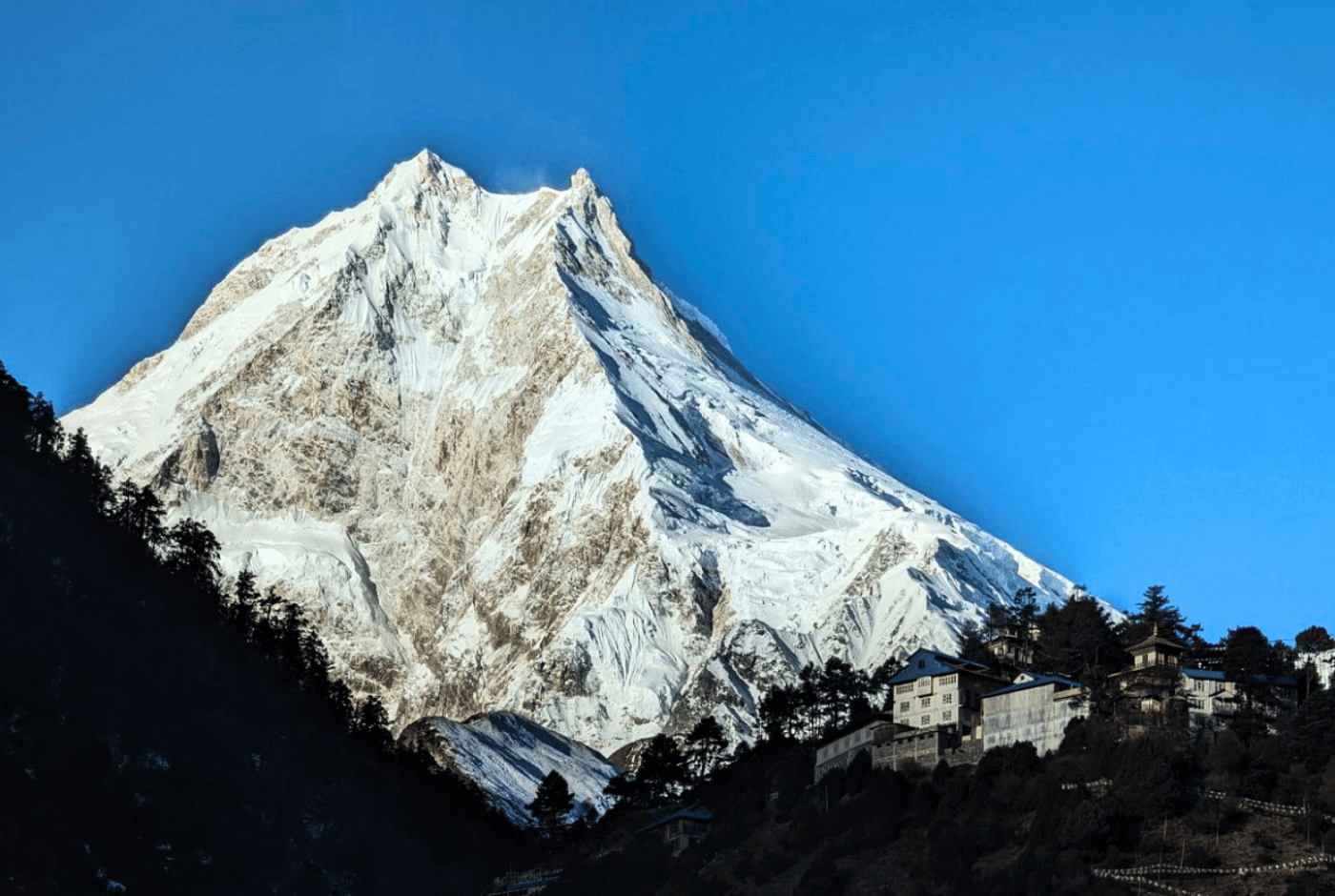 Majestic Manaslu Circuit Trek